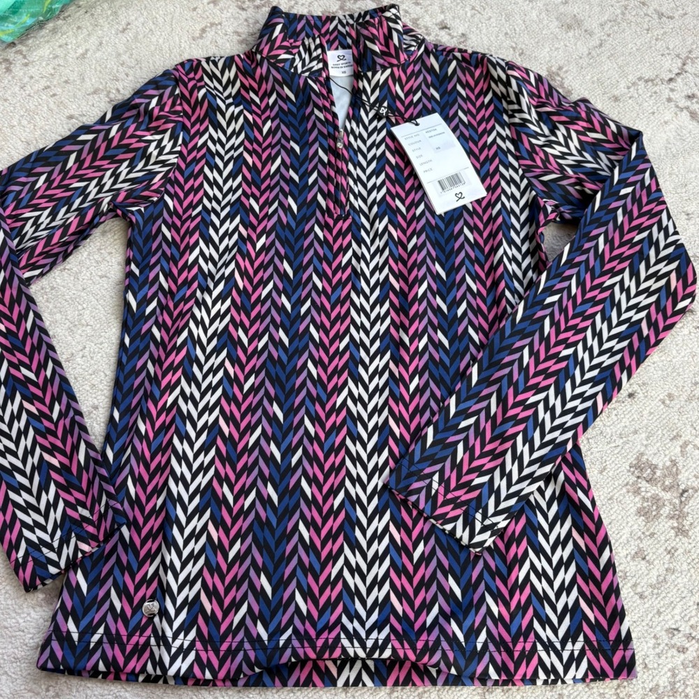 Daily Sports Avignon Golf Top Womens‎ size XS Pink Blue Chevron Quarter Zip NWT